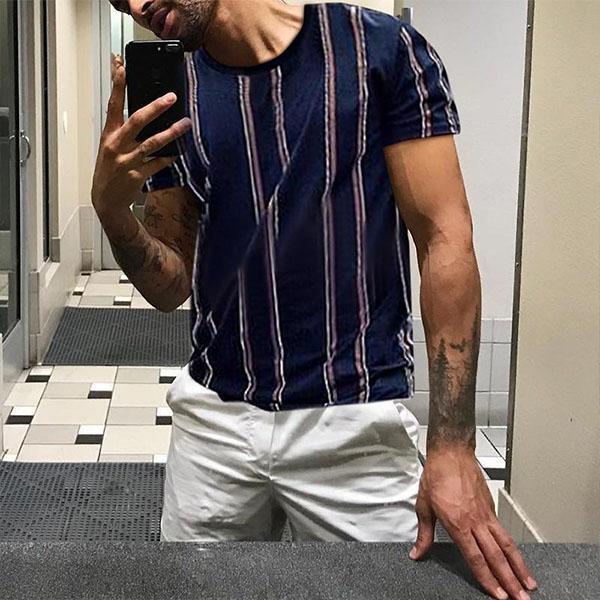 MEN'S STRIPED T-SHIRTMEN'S STRIPED T-SHIRTProduct information


 Style: Hedging
 
 Version: Straight type
 
 Collar type: no collar
 
 Neckline shape: round neck
 
 Main fabric compositiVallara