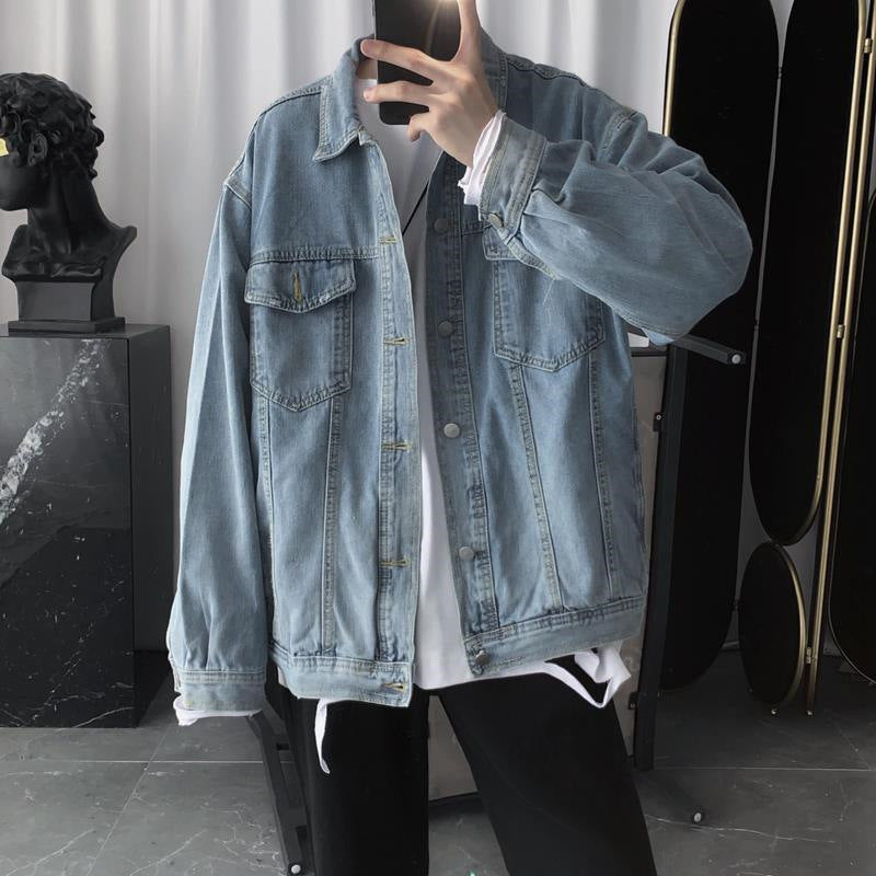 TOKYO - VINTAGE DENIM JACKETProduct information:
 
 Material:
 Polyester Fiber (Polyester)


 Style:
 Leisure

Colour:BLUE,BLACK

 
 Size Information:
 
 Size: M/L/XL/XXL
 
 


 
 Packing list:Vallara